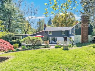 16 Brookside Dr, Easton, CT 06612