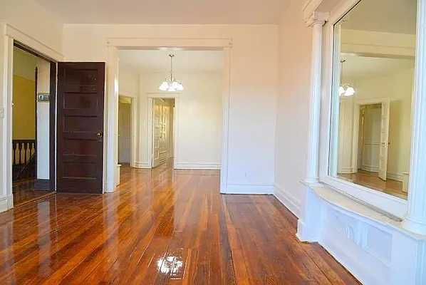 Rented by David Hirsch, LREB | media 20