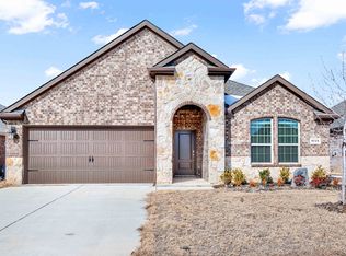 9713 Quail Pointe Rd, Aubrey, TX 76227