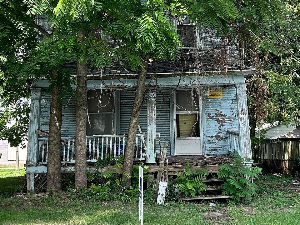 2nd image of 891 N Main St