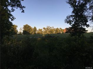 180 Station Rd, Salisbury Mills, NY 12577