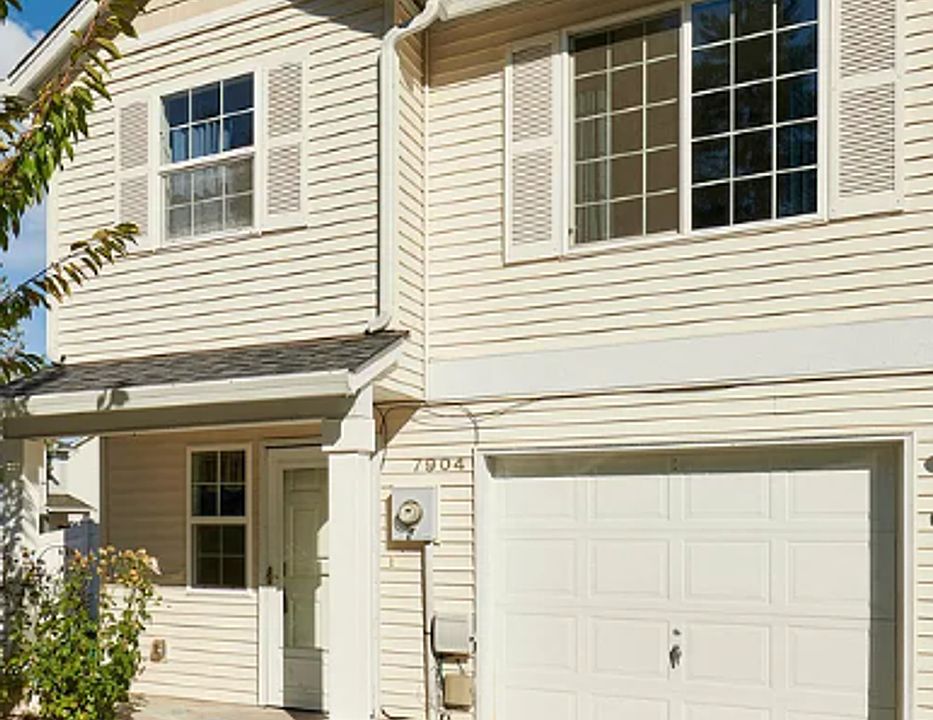 1st image of 7904 NE 60th St