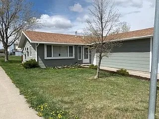 400 Deerfield Ct