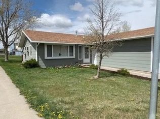 400 Deerfield Ct, Great Falls, MT 59405
