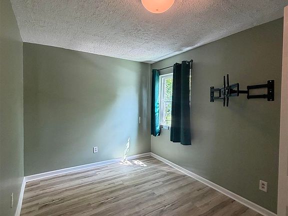 5th image of 3507 Grissom Way