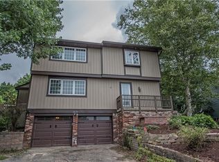 2071 Lancelot Dr, North Huntingdon, PA 15642