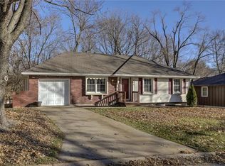 701 SW Merritt St, Lees Summit, MO 64081