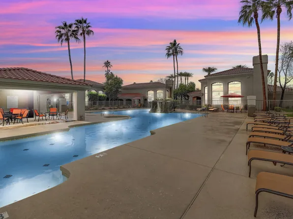 San Montego Apartments