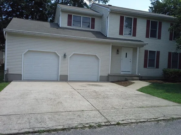 7661 Cedar Dr, Pasadena, MD 21122