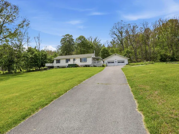 7941 Hedgesville Rd, Hedgesville, WV 25427