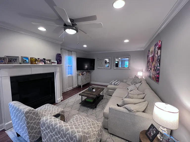 7005 Atlantic Ave — Photo 2