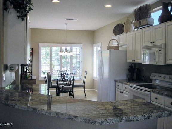 3rd image of 16429 W Crater Ln