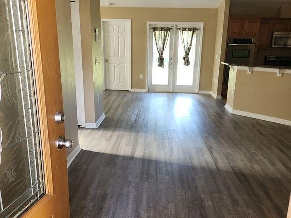 3rd image of 3504 W Paxton Ave