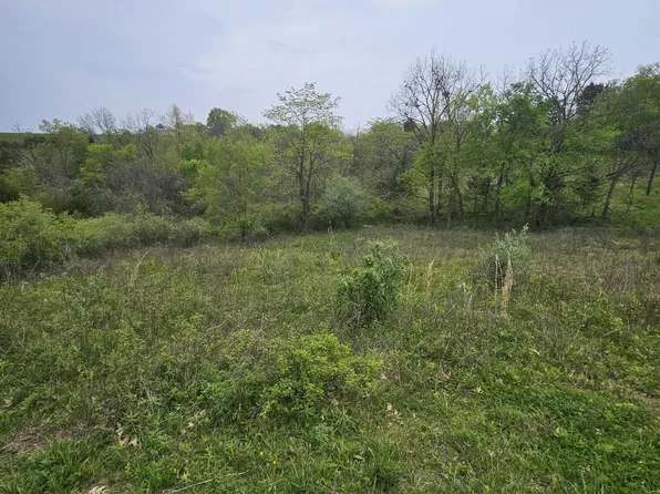 5 Burley Blvd, Taylorsville, KY 40071