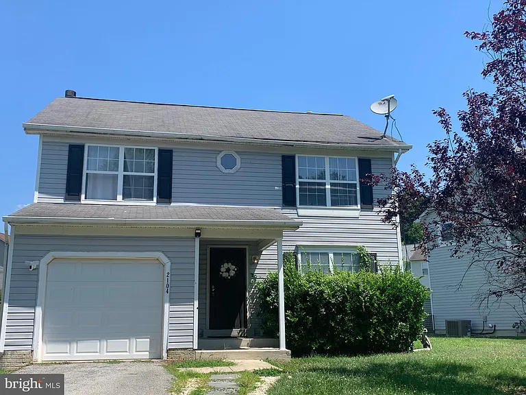 2104 Sayan Ct — Photo 28