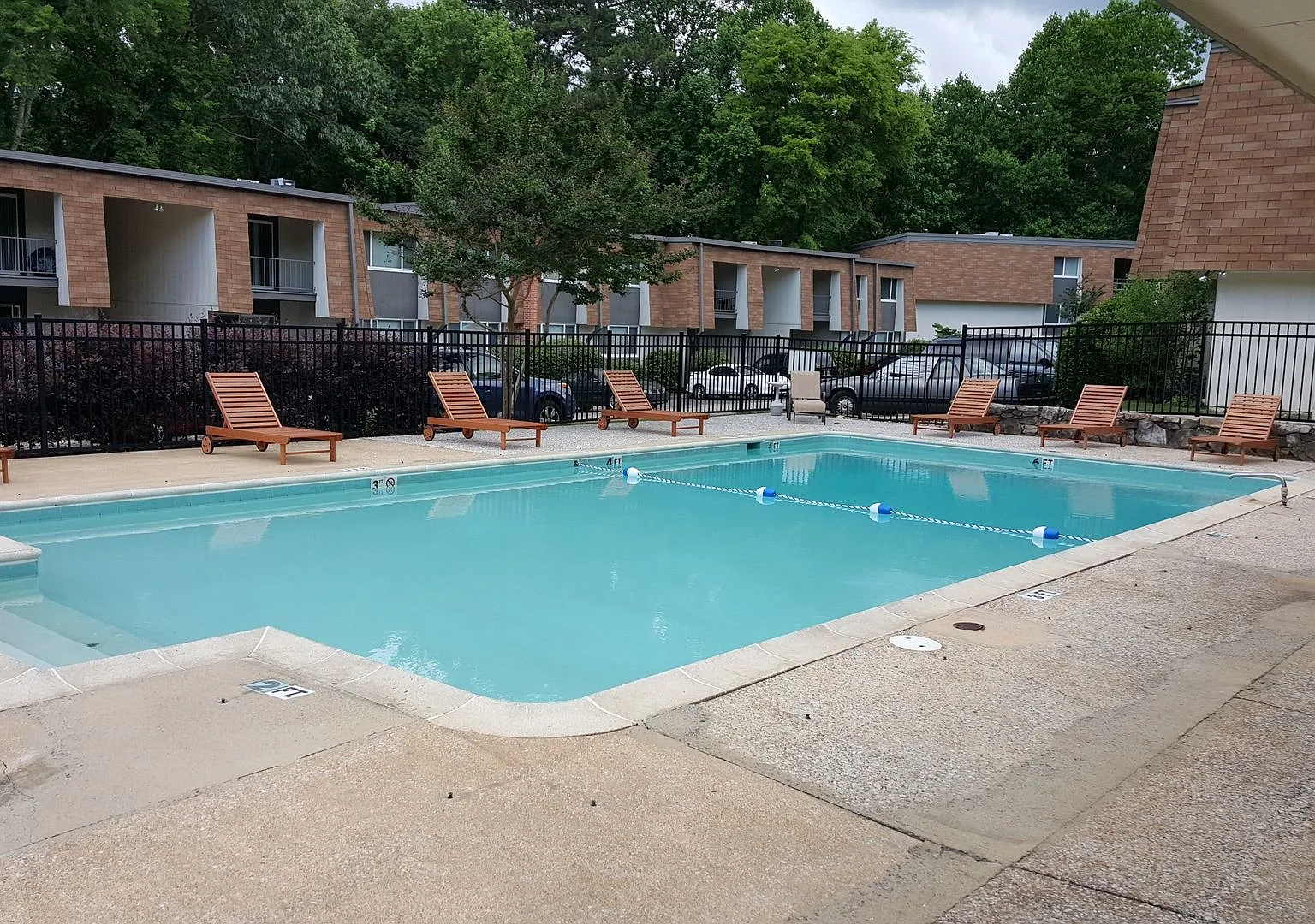 Vestawood Apartments - Vestavia Hills, AL — Photo 2