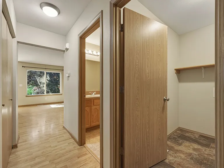 2440 Boulevard Heights Loop SE — Photo 23