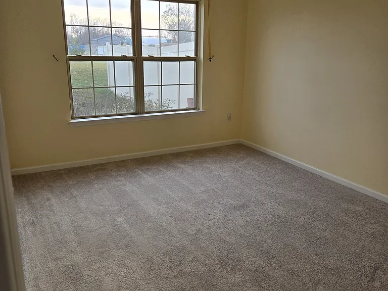 55 Stonecrop Ln — Photo 11