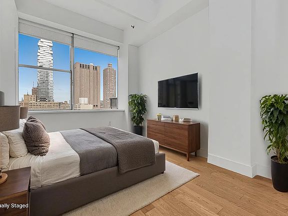 3rd image of 50 Murray St #9111