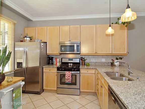 5th image of 2251 W Saint Paul Ave APT 2F
