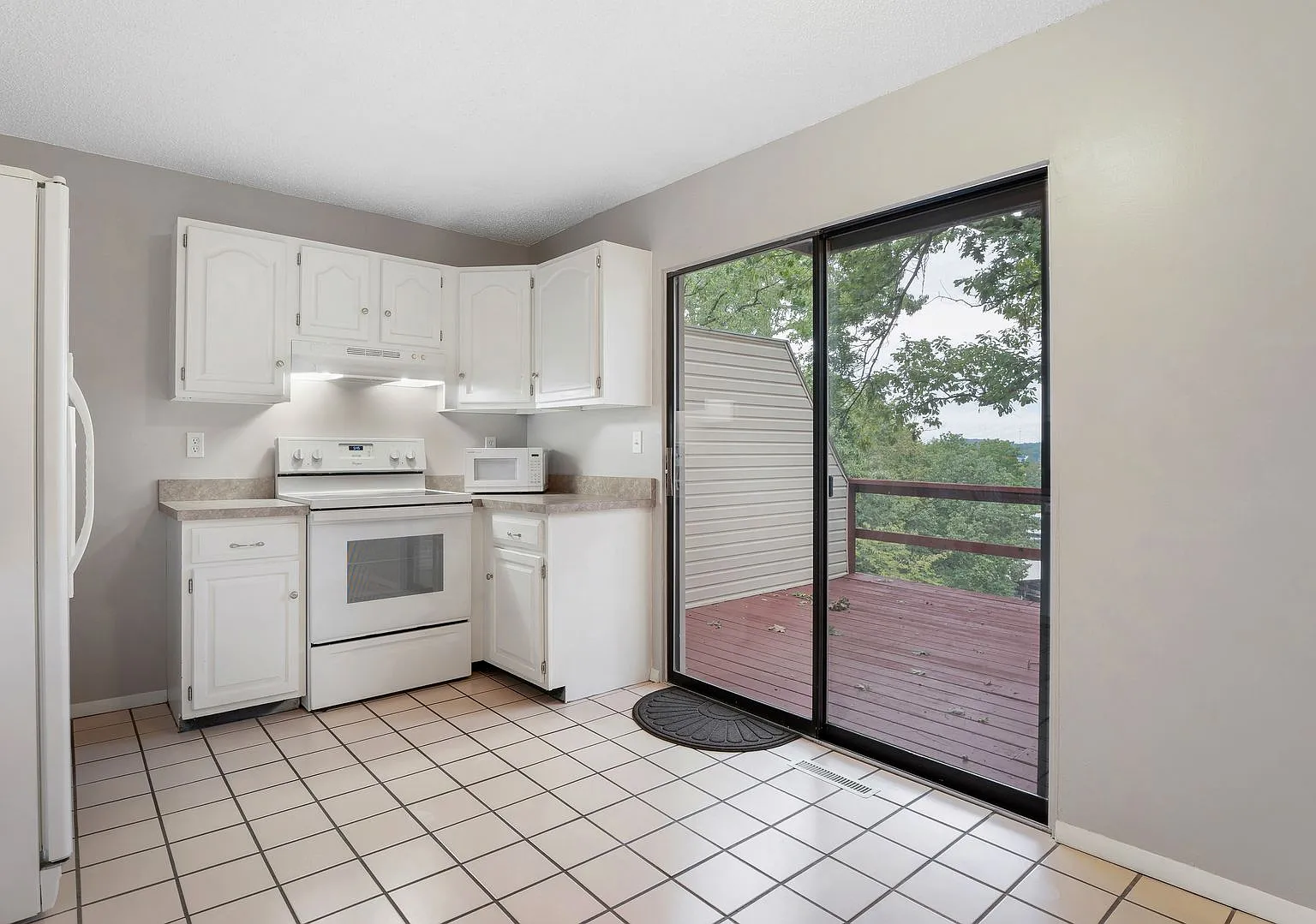 2 bed, 2.5 bath, 1443 sqft, $1,500 — Photo 1