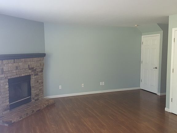 3rd image of 3073 Autumn Shores Dr