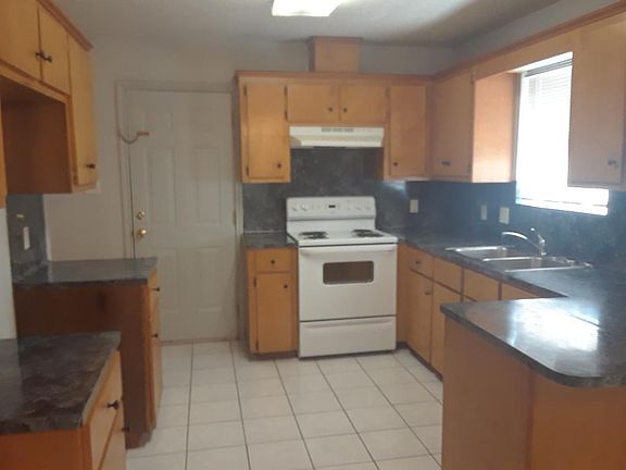 2nd image of 3210 Audrey Ln