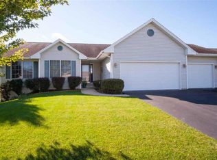 5419 Whistling Hawk Dr, Machesney Park, IL 61115
