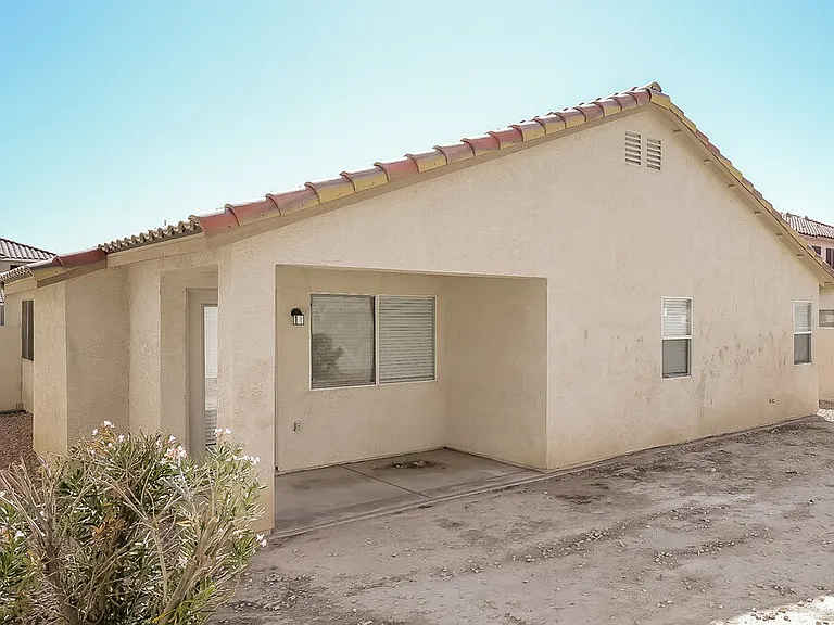 1922 Desert Sage Ave — Photo 16