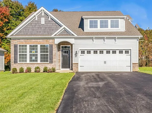 251 Congressional Ct, Moorestown, NJ 08057