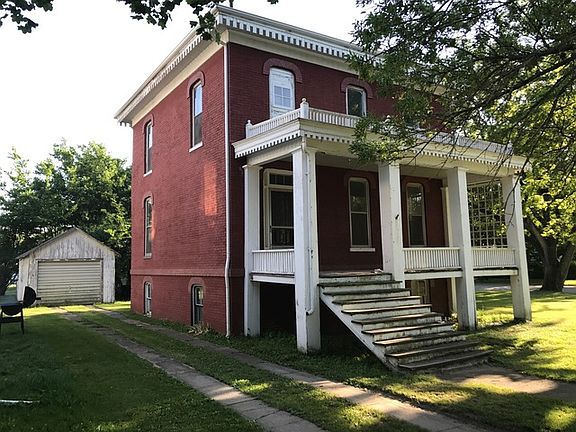 5th image of 138 W Orleans St