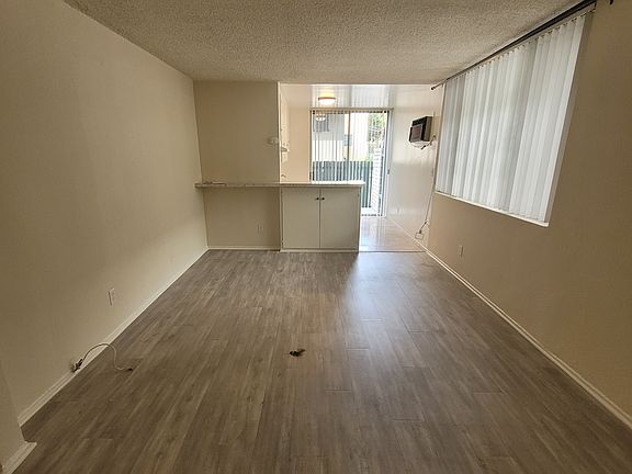 5th image of 448 S Alexandria Ave APT 106A