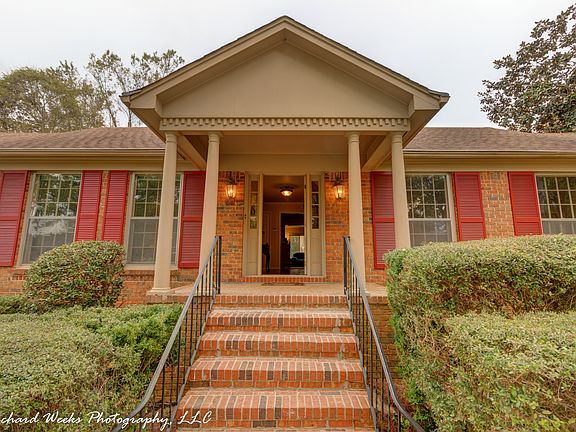 4th image of 3221 Oriole Dr