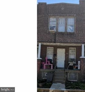 182 W Raymond St, Philadelphia, PA, 19140