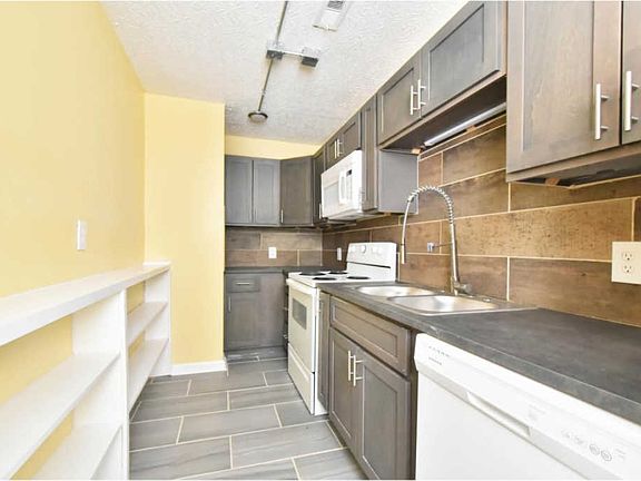 2nd image of 743 Florence Ave