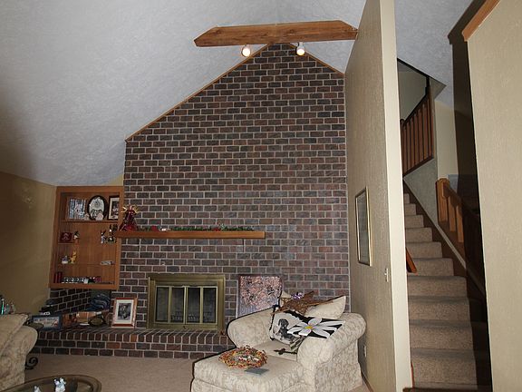3rd image of 2505 N Meadowlake Dr