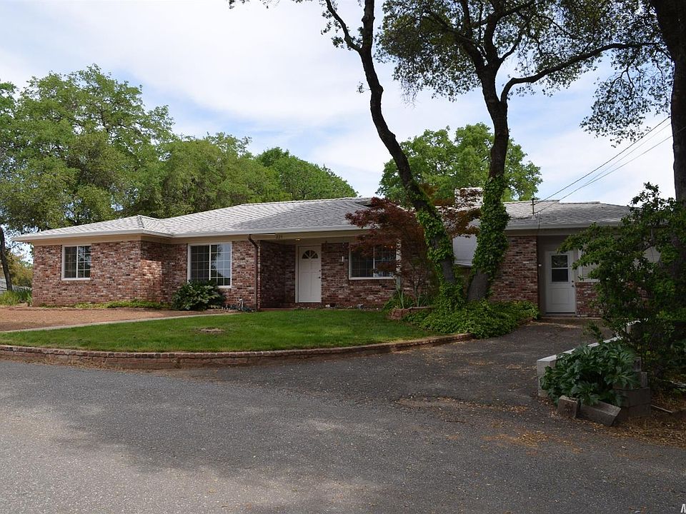 1st image of 225 Belmont Dr