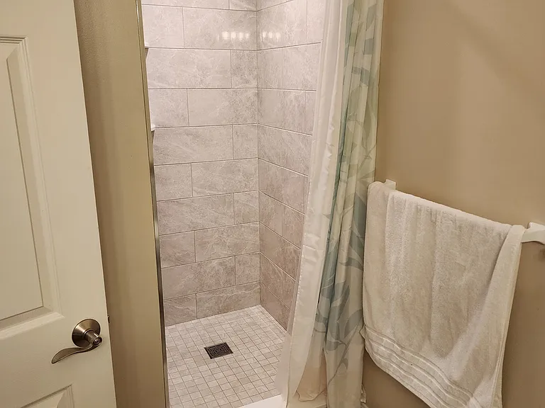 801 Manor Ter #801 — Photo 9