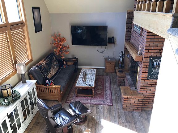 4th image of 208 Sunset Ave