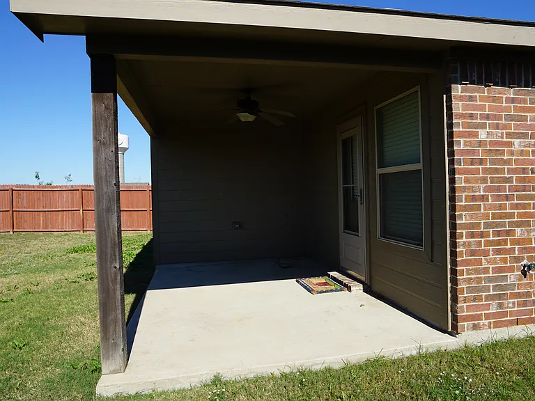 1817 Berrywood Dr — Photo 14