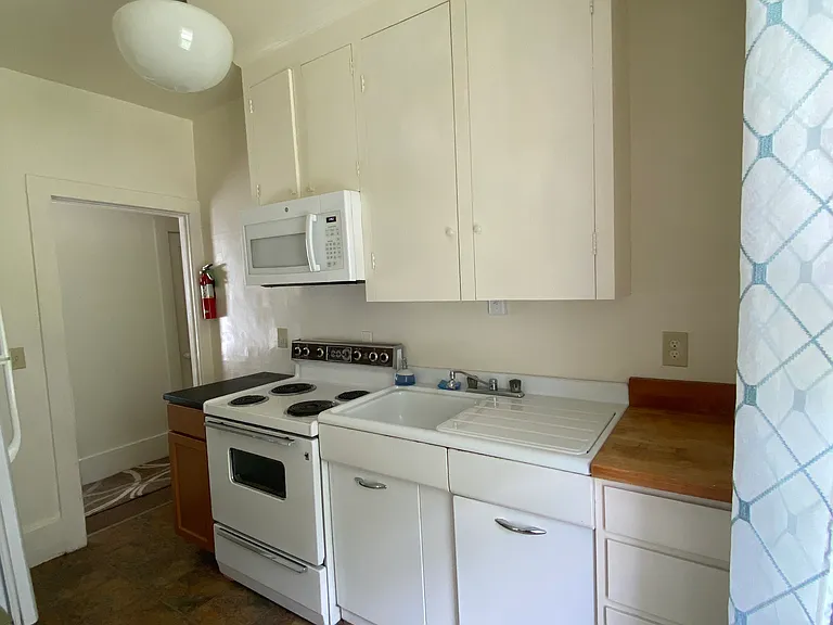 34 West Rd #3 — Photo 14