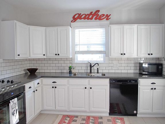 2nd image of 508 1/2 E Hamtramck St