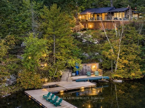 2712 Channel View Ln, Selwyn, ON K0L 2H0