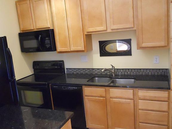 2nd image of 2402 Inglewood Ave