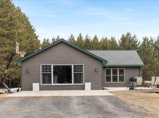 6864 Willow Rd, Virginia, MN 55792