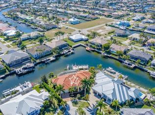 1009 Admiralty Ct, Marco Island, FL 34145