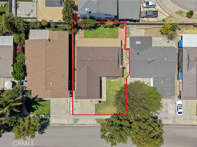 17611 Leslie Ave — Photo 31