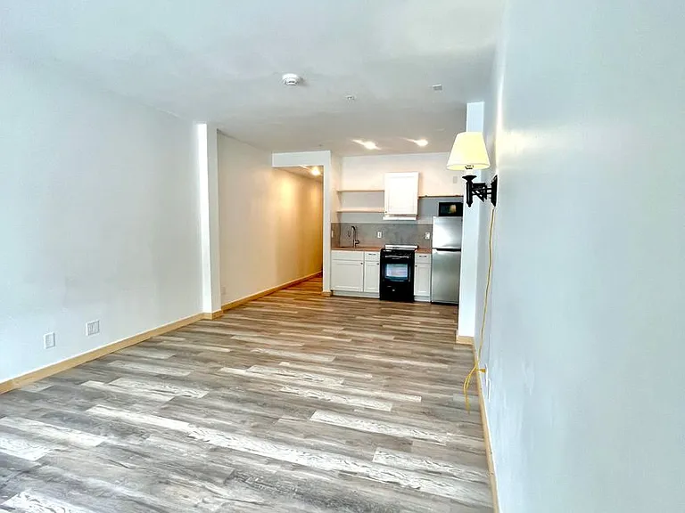 Ski Town Apartments — Photo 23