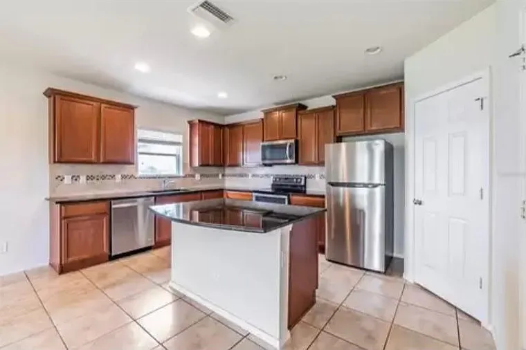9303 American Hickory Ln — Photo 3