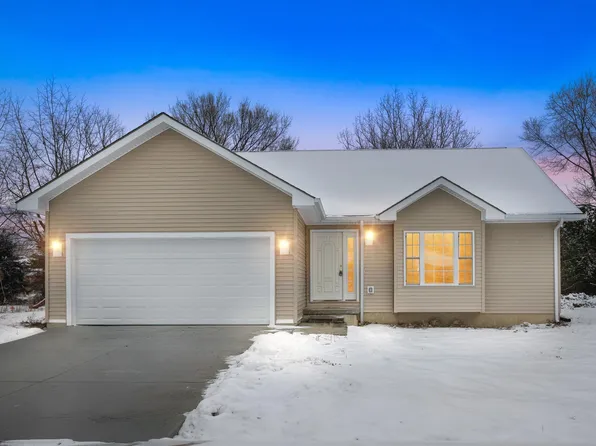 33870 Floyd St, Clinton Township, MI 48035